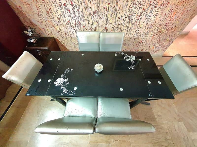 Imported Dining Table - 6 seaters 1