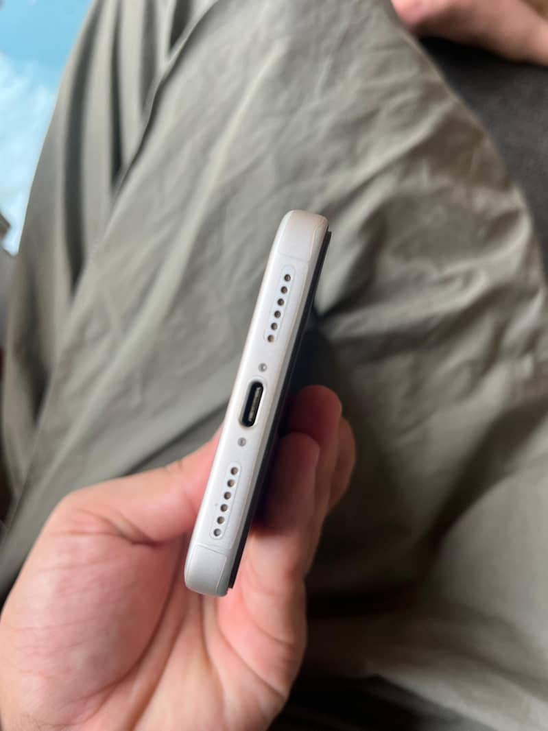 Apple iPhone 17 Pro Max 6