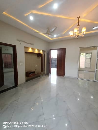 10 Marla Brand New Luxury Double Story For Rent In Model Town