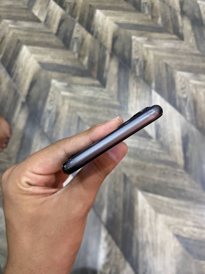 Apple iPhone 11 2