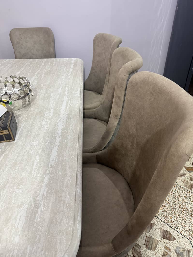 Dining table 3