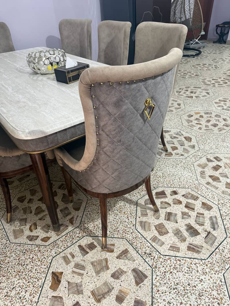 Dining table 5