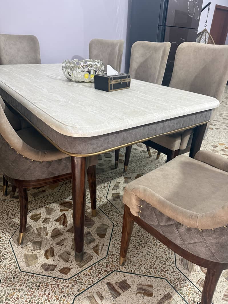 Dining table 6