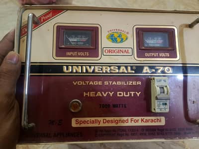 Universal A-70 7000W Heavy Duty Stabilizer