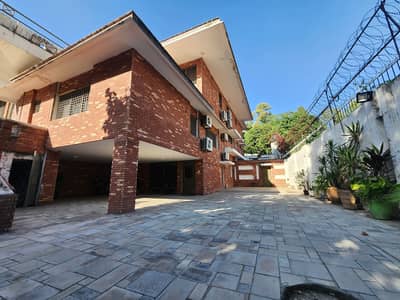 FULL HOUSE FOR RENT IN F-6