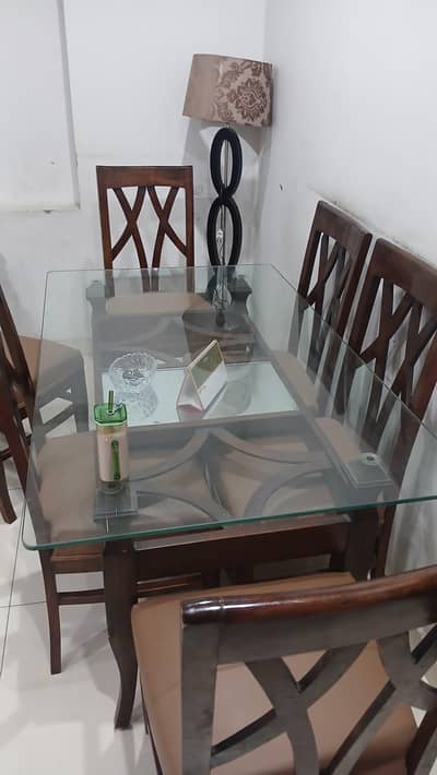 Home Used Dining Table