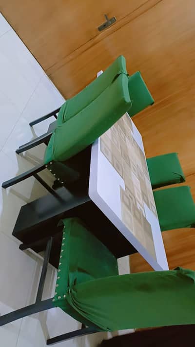 6 seater Dinning Table with Chairs