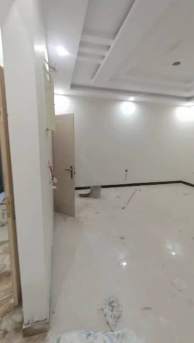 PORTION AVAILABLE FOR RENT N. NAZIMABAD BLOCK D
