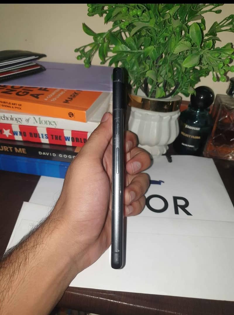 Google Pixel 7 5