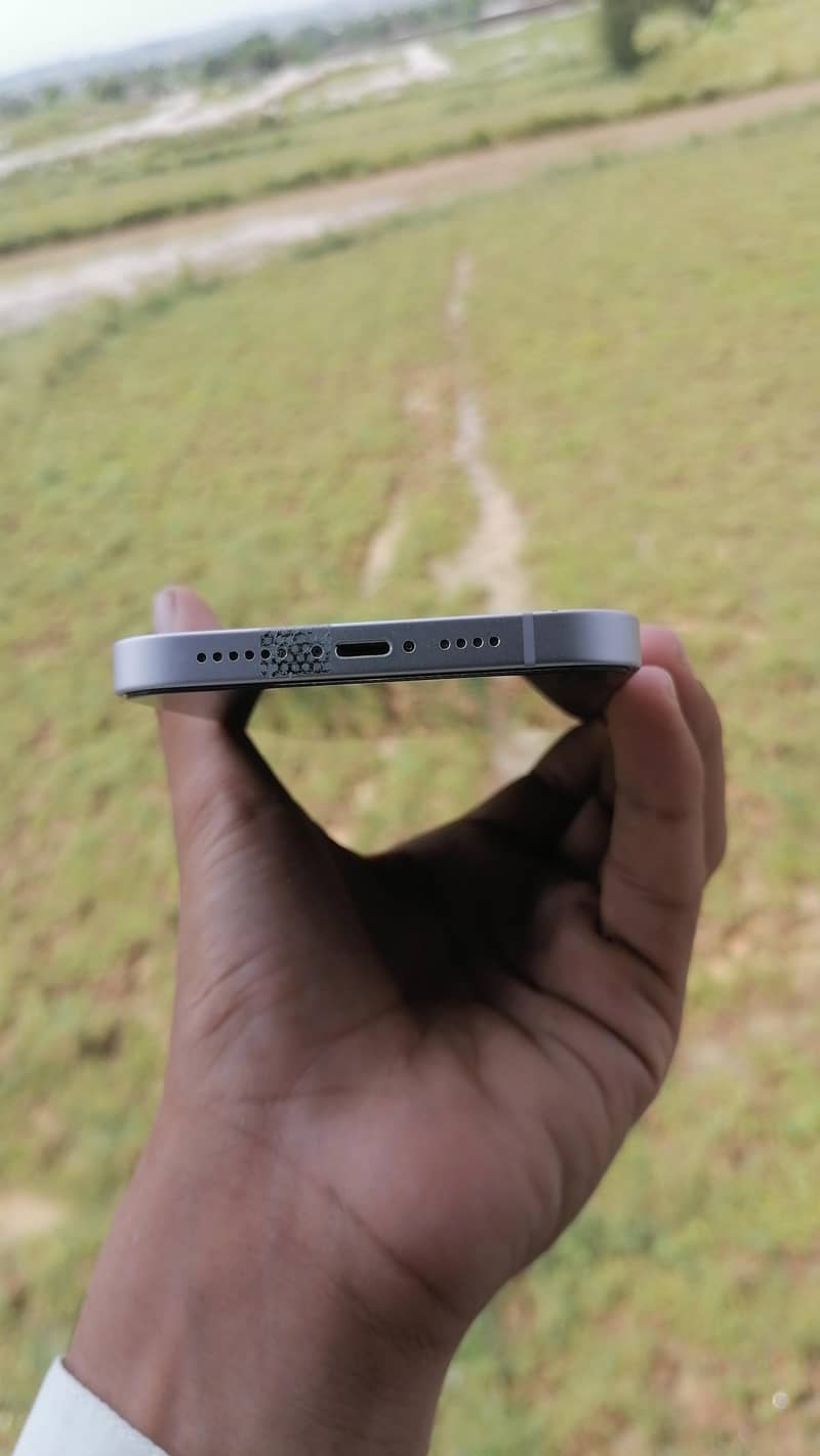 Apple iPhone 14 plus 4