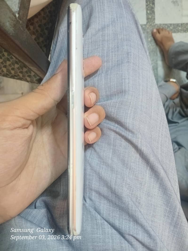 OPPO A5 1