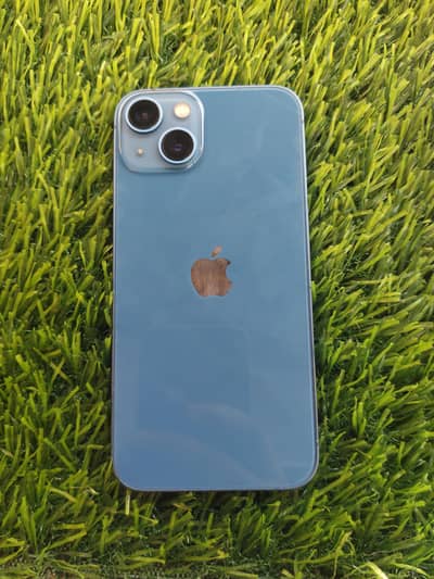 Apple iPhone 13