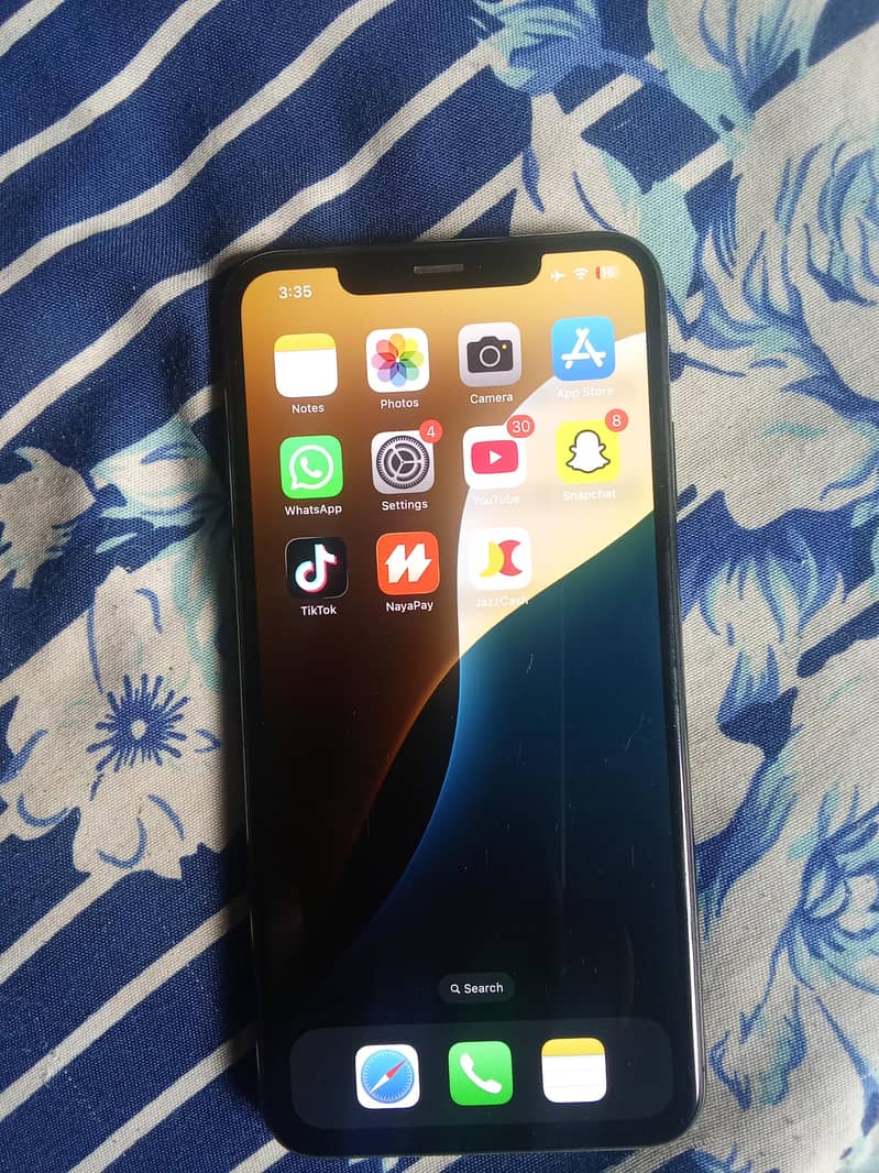 Apple iPhone XS Max 0