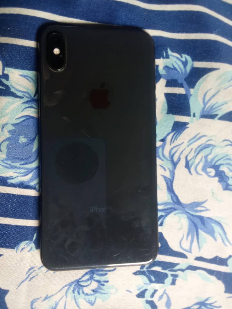 Apple iPhone XS Max 3