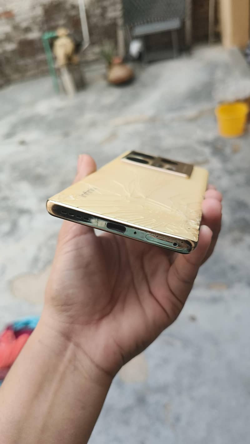 infinix note 40 4