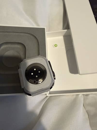 Apple Watch Ultra 3 49mm Black Ti Black Alp Lp M