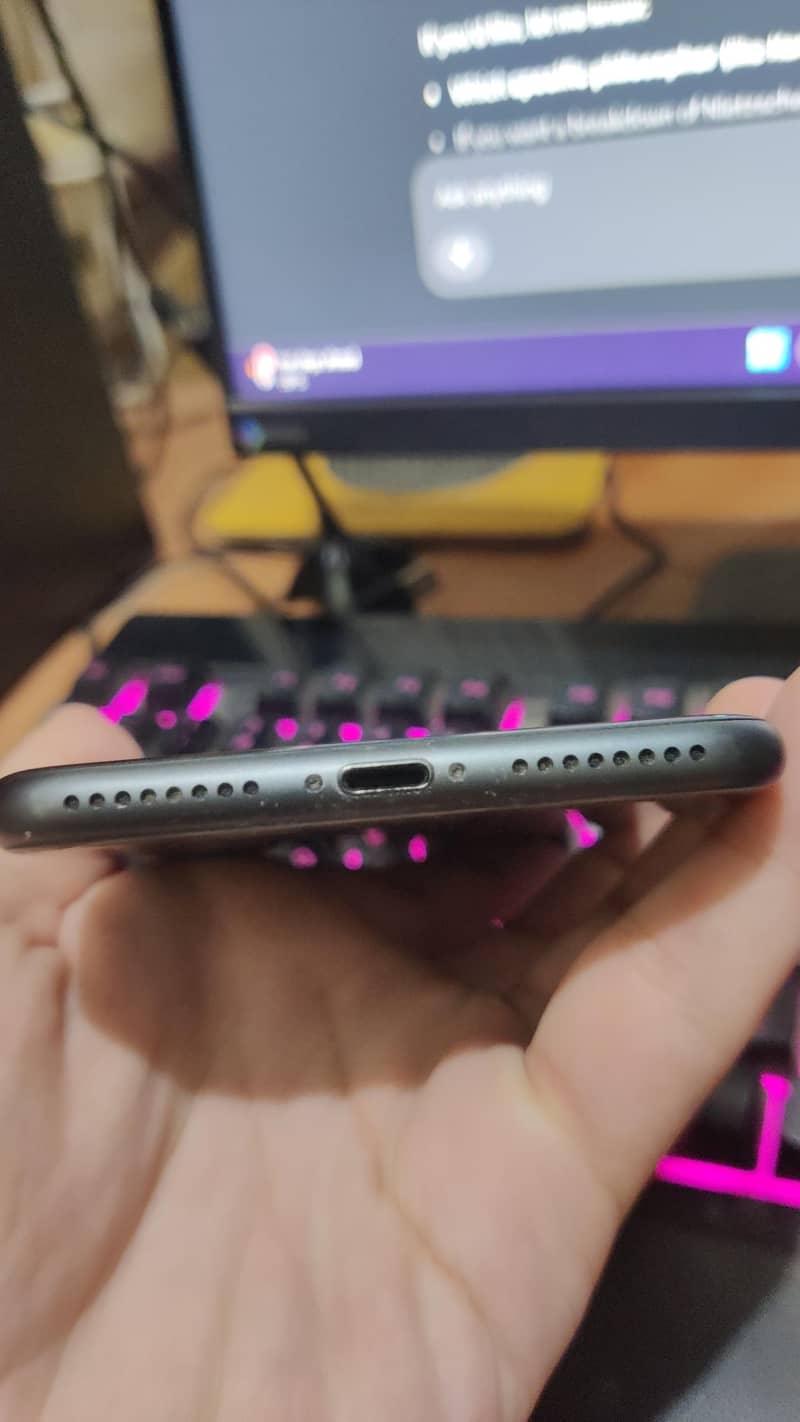 Apple iPhone 8 Plus 2