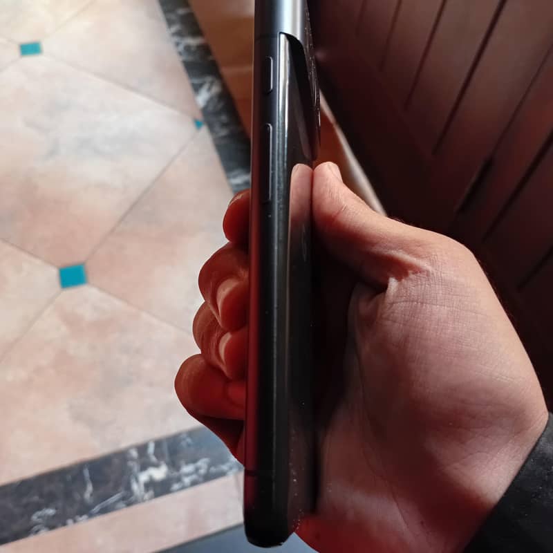 Google Pixel 8 3