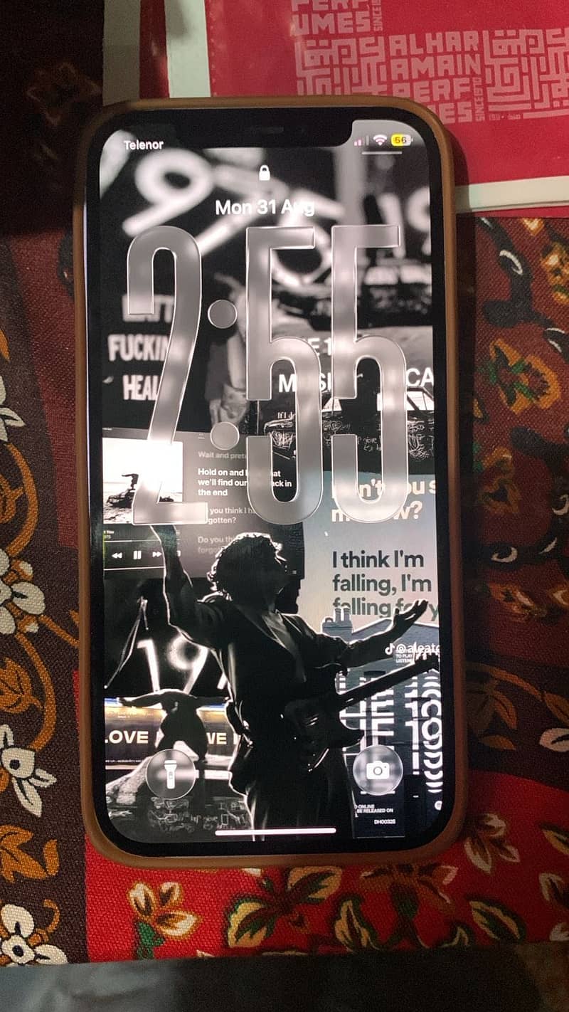 Apple iPhone 12 5