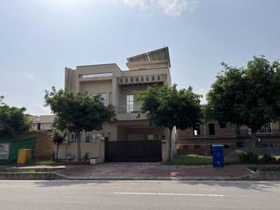 Bahria enclave islamabad main boulevard plot all charges paid for sale at investor rate