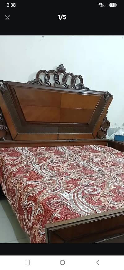 wooden bed set