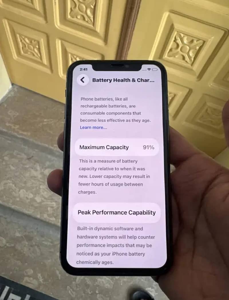 Apple iPhone 11 Pro 4
