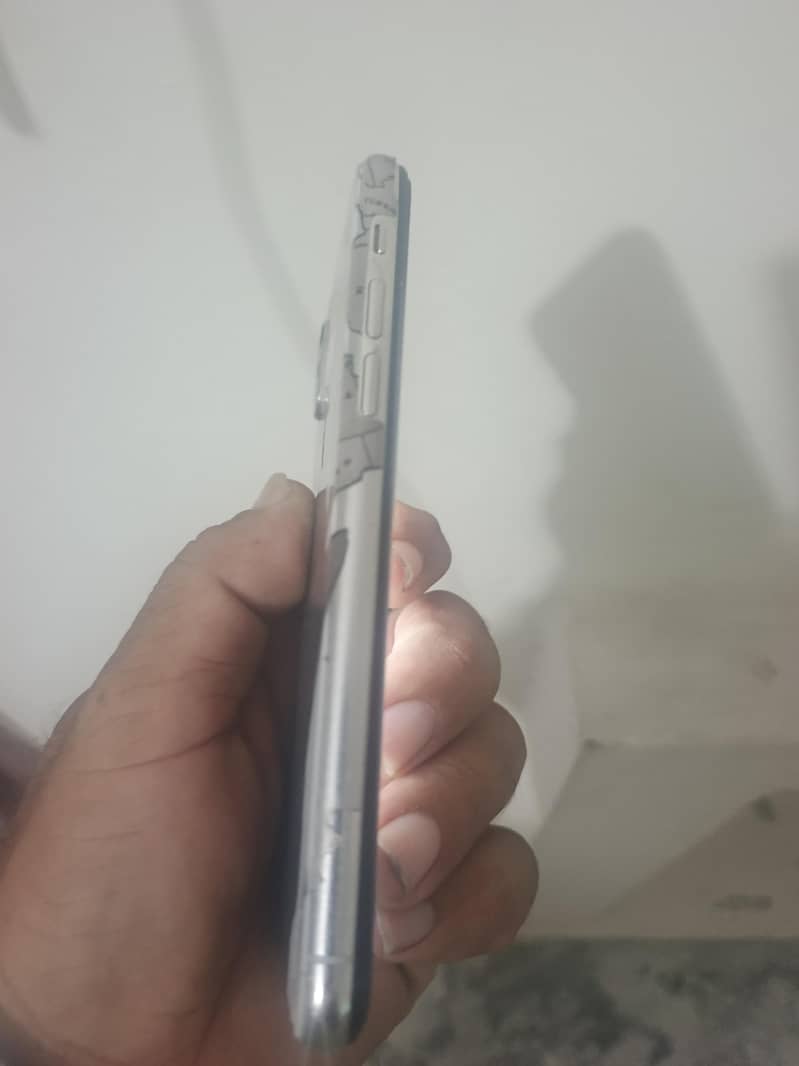 Apple iPhone X 1