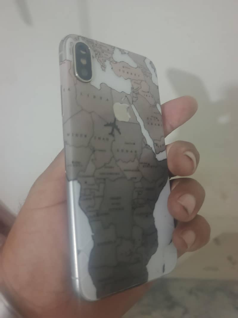 Apple iPhone X 3