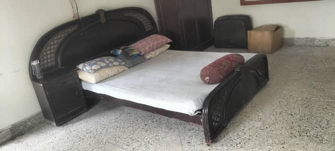 For Sale Bed Dressing Table Bachoan wala Steel Jhoola
