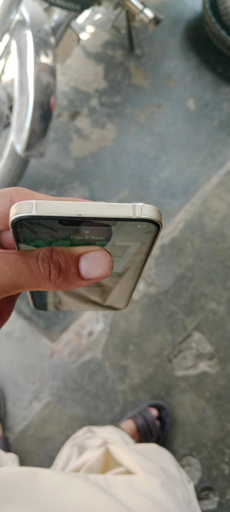 Apple iPhone 13 3