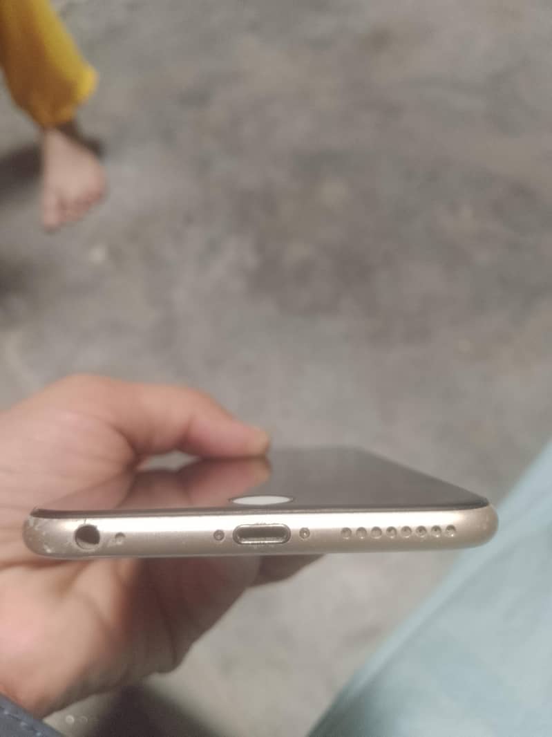 Apple iPhone 6S Plus 1