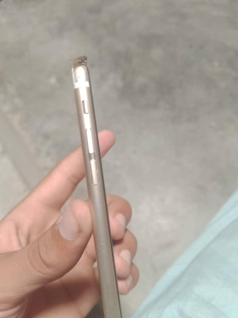 Apple iPhone 6S Plus 3