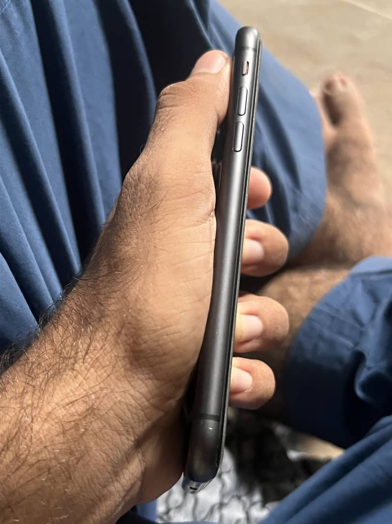 Apple iPhone 11 1