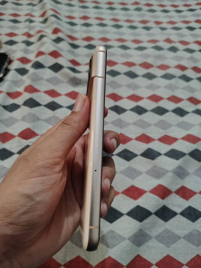 Google Pixel 8 5