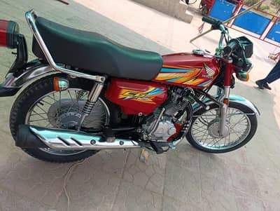 | Honda CG 125 | Model 2026 | Condition 10/10 |