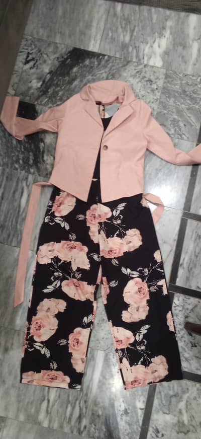 bueatiful floral suit by temu