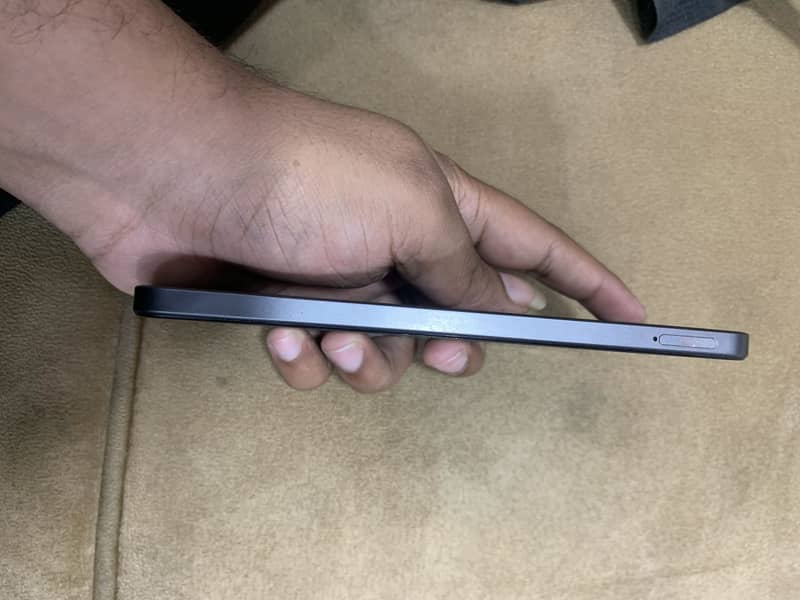 Realme Note 60x 4