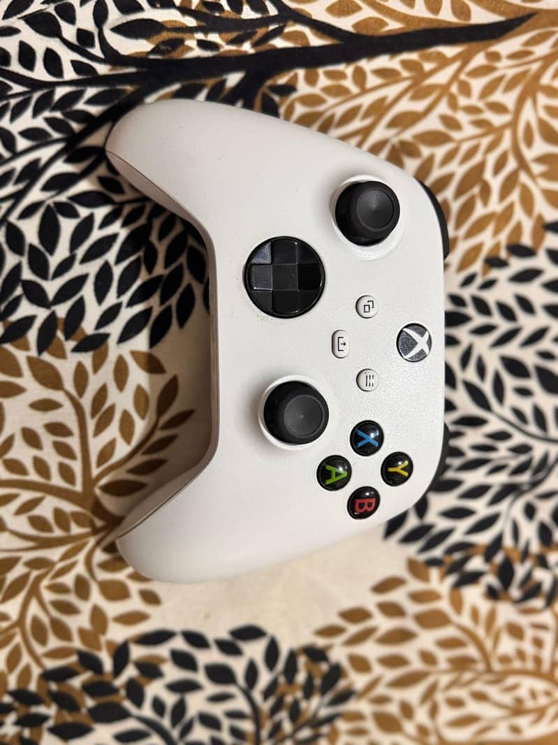 Xbox Series S Controller 1