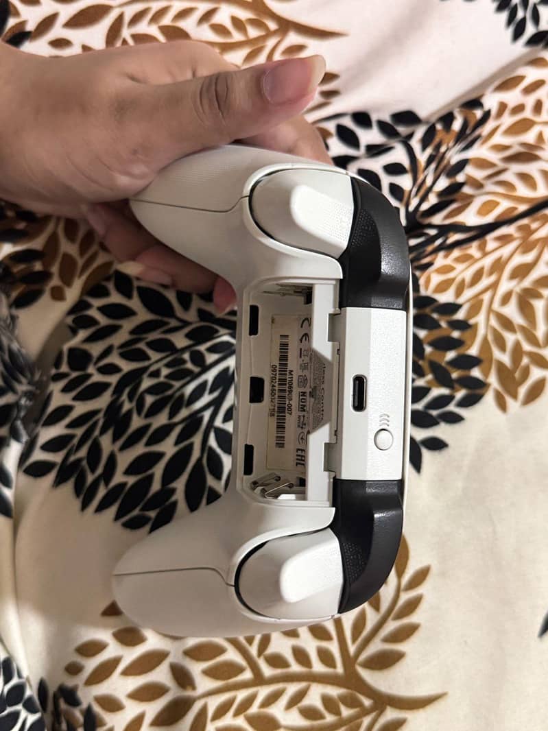 Xbox Series S Controller 7