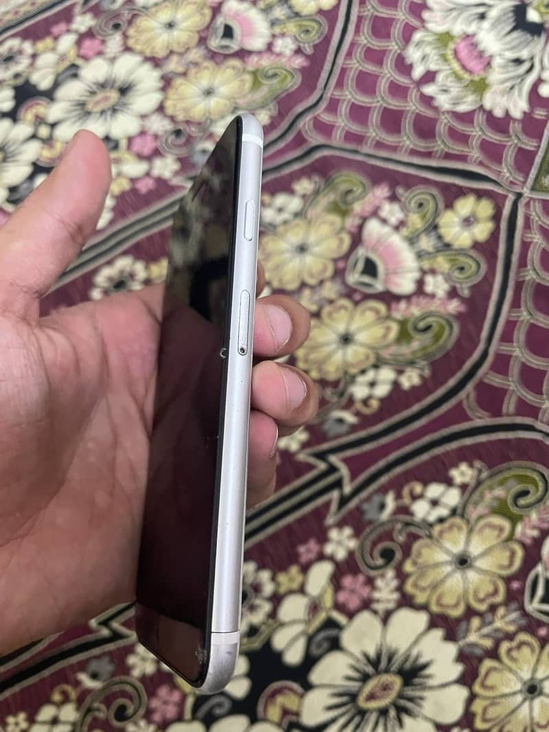 Apple iPhone SE 1