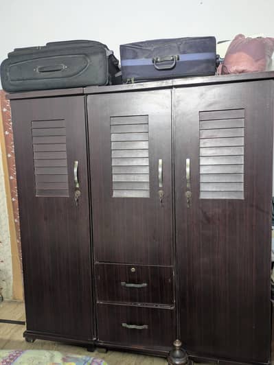 Wardrobe 3 Doors