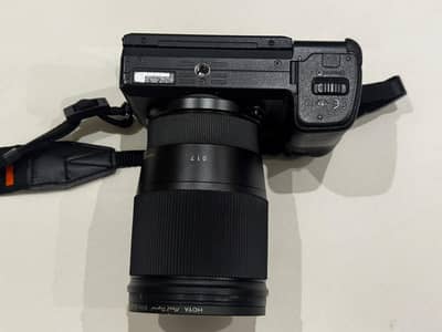 Sony A6400 With Sigma 16mm F1.4 Lens – Excellent Condition