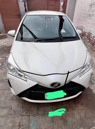 Toyota Vitz F 2019 (Guaranteed bumper-to-bumper original) Full option