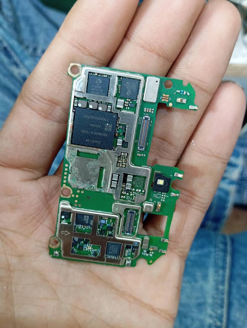 Huawei Nova 2 Plus 1