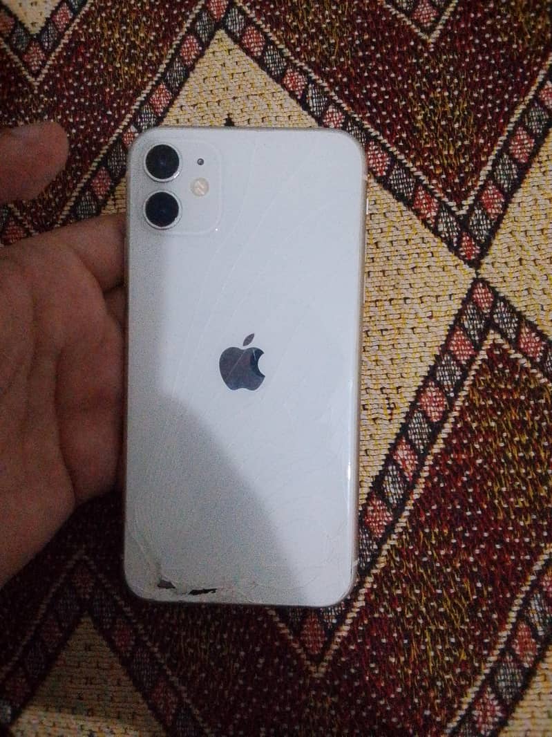Apple iPhone 11 0