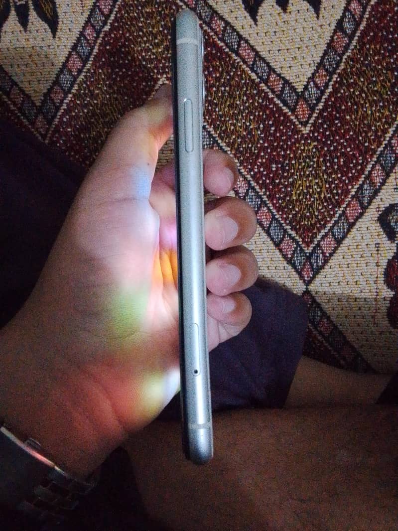 Apple iPhone 11 2