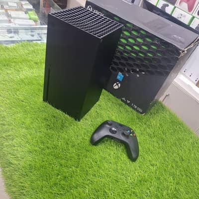 Xbox series x 1tb complete box