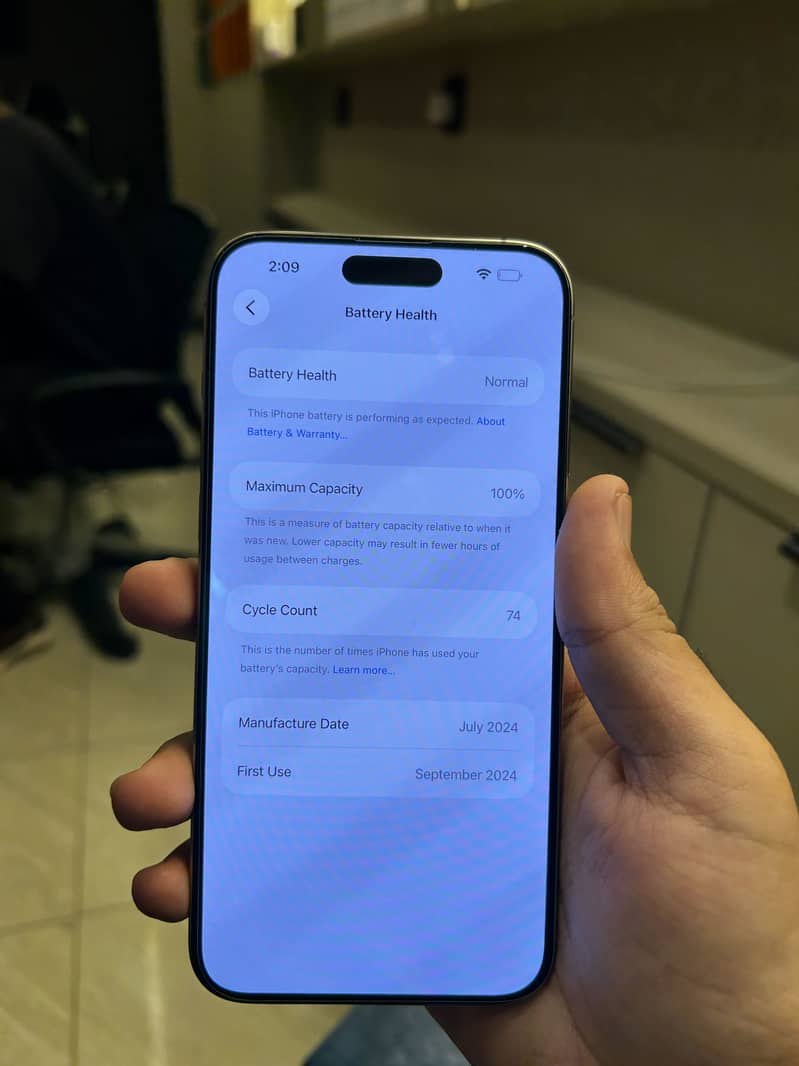 Apple iPhone 15 Pro Max 1