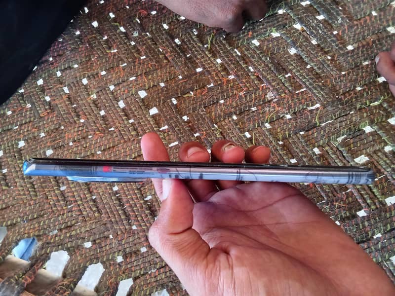 Tecno CAMON 30S 1