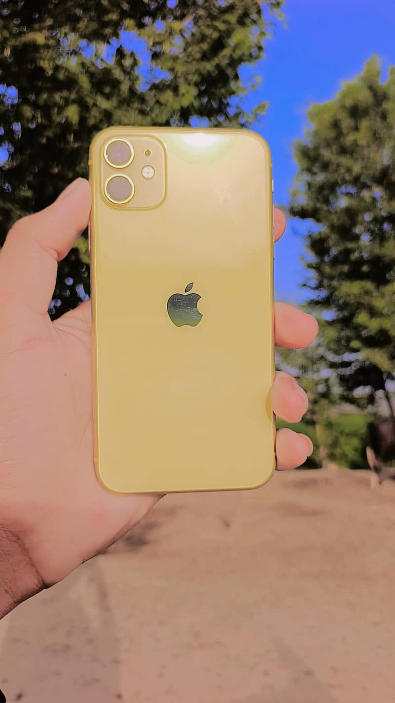 Apple iPhone 11 3